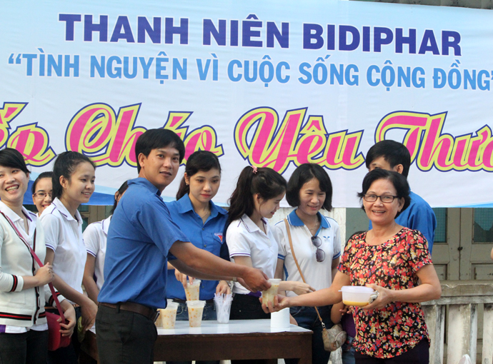 “Bếp cháo yêu thương” – Thanh niên Bidiphar tình nguyện vì cuộc sống cộng đồng