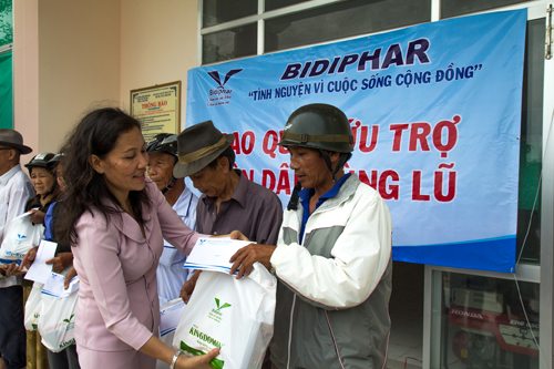 Bidiphar cứu trợ người dân vùng lũ