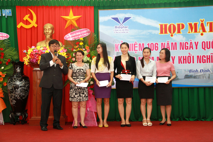 Bidiphar họp mặt chúc mừng ngày Quốc tế Phụ nữ ngày 8/3