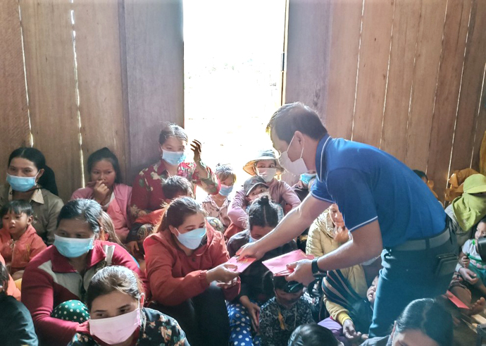 BIDIPHAR MANG TẾT ĐẾN BÀ CON VÙNG CAO