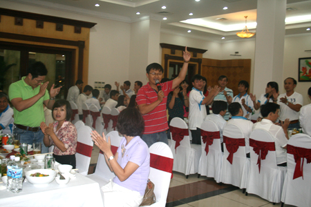 Bidiphar sơ kết hoạt động kinh doanh 6 tháng đầu năm và triển khai nhiệm vụ 6 tháng cuối năm 2011.