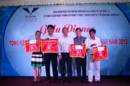 Bidiphar tổ chức các hoạt động chào mừng 30/4 - 1/5 và kỷ niệm 18 năm ngày thành lập công ty