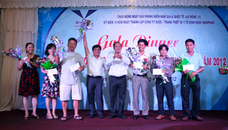 Bidiphar tổ chức các hoạt động chào mừng 30/4 - 1/5 và kỷ niệm 18 năm ngày thành lập công ty