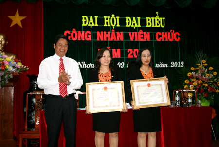 Bidiphar tổ chức Đại Hội đại biểu công nhân viên chức lao động năm 2012