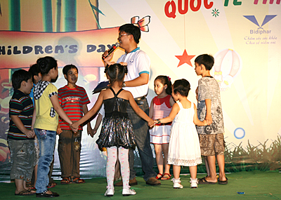 Bidiphar tổ chức đón tết thiếu nhi 1/6 cho con em cán bộ, công nhân viên năm 2011