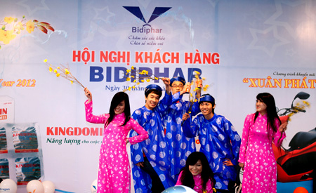 Bidiphar tổ chức hội nghị khách hàng khối OTC và tổng kết chương trình khuyến mãi Xuân Phát Tài.