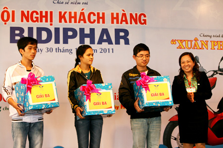 Bidiphar tổ chức hội nghị khách hàng khối OTC và tổng kết chương trình khuyến mãi Xuân Phát Tài.