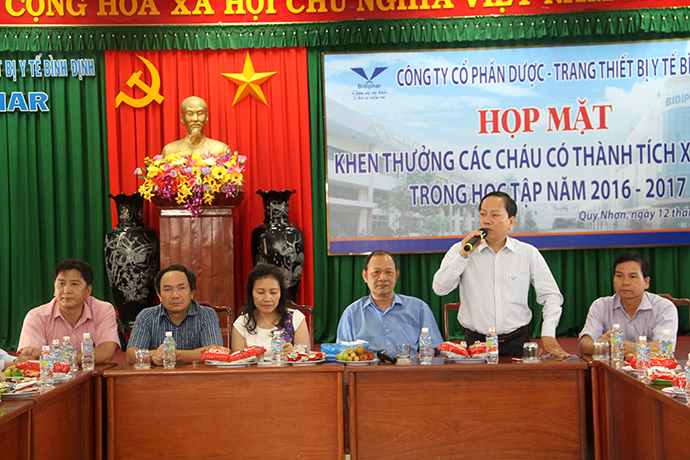 Bidiphar tổ chức họp mặt tuyên dương các cháu có thành tích học tập xuất sắc năm học 2016 - 2017