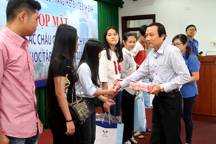 Bidiphar tổ chức họp mặt tuyên dương các cháu có thành tích học tập xuất sắc năm học 2016 - 2017