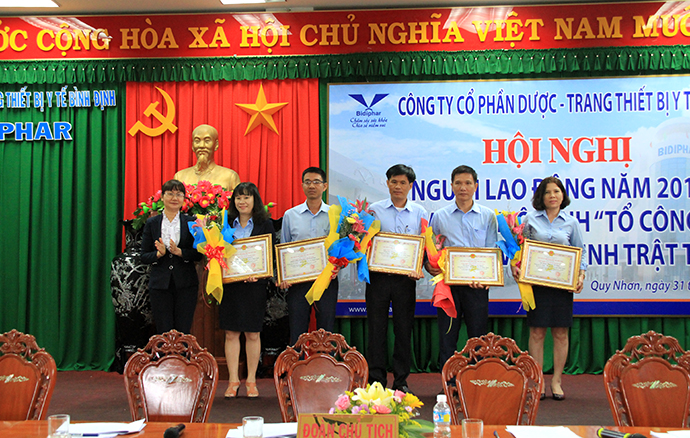 Bidiphar: Tổ chức thành công Hội nghị người lao động năm 2019 và Lễ ra mắt Tổ công nhân tự quản về an ninh trật tự