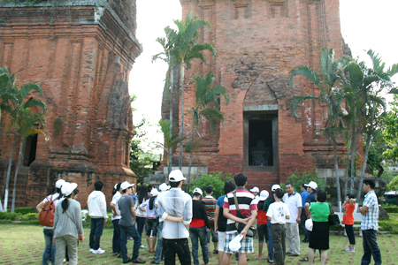 Bidiphar tuyên dương các cháu học sinh giỏi, tiêu biểu năm học 2011-2012