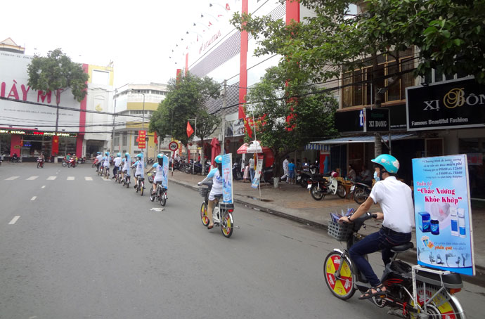 “Calonate” & “Bonevit” đồng hành cùng Hàng Việt tại Cần Thơ