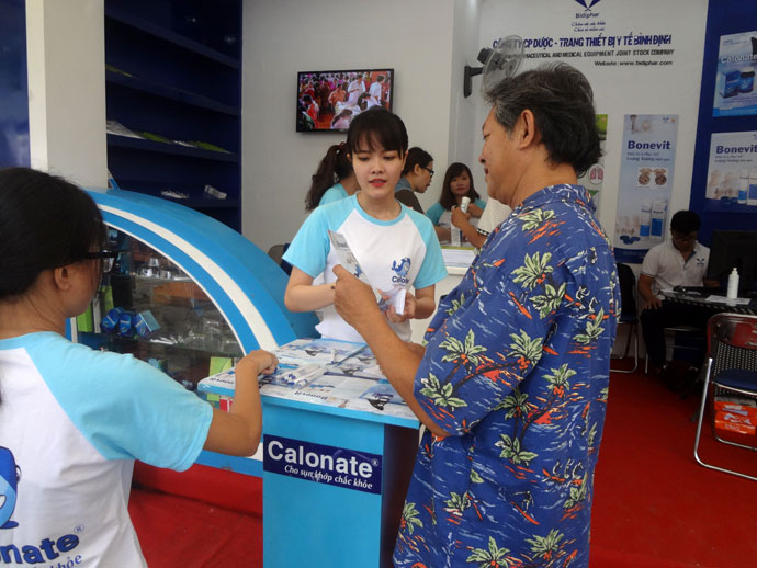 “Calonate” & “Bonevit” đồng hành cùng Hàng Việt tại Cần Thơ