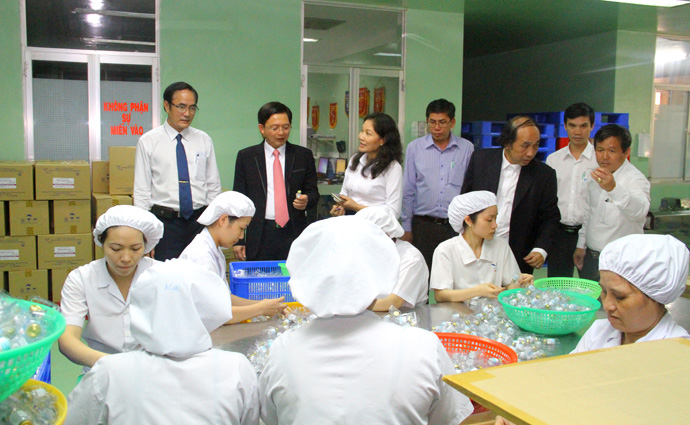 Chủ tịch UBND tỉnh thăm và chúc Tết tại Bidiphar nhân dịp đầu xuân Bính Thân 2016