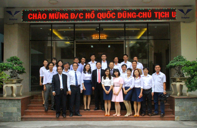 Chủ tịch UBND tỉnh thăm và chúc Tết tại Bidiphar nhân dịp đầu xuân Bính Thân 2016