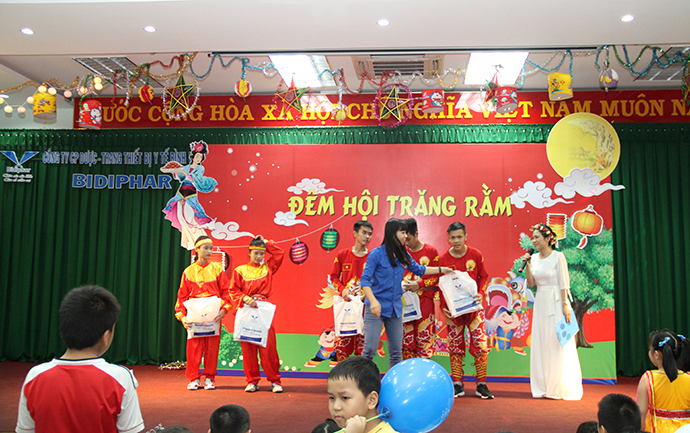 Đêm hội trăng rằm 2017
