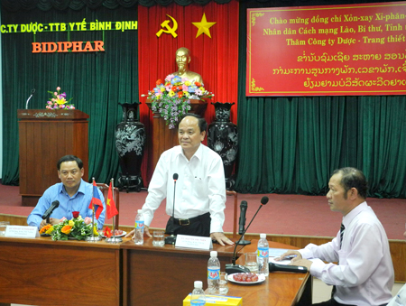Đoàn cán bộ cấp cao tỉnh Chăm-pa-sắc, nước CHDCND Lào đến thăm và làm việc tại công ty Bidiphar