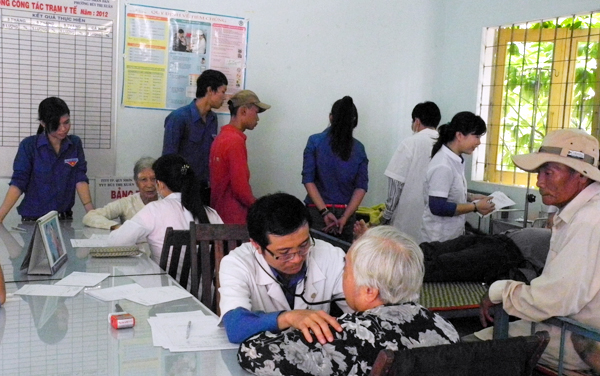 Đoàn cơ sở Bidiphar thực hiện chương trình “Tình nguyện vì cuộc sống cộng đồng”