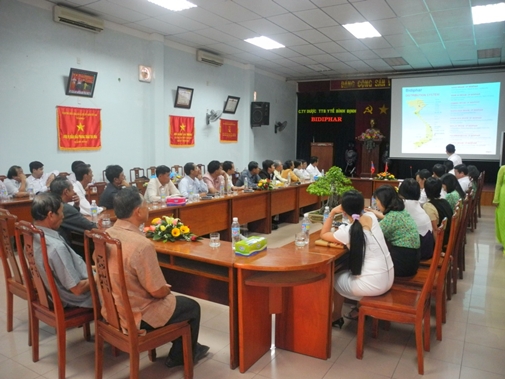 Đoàn đại biểu Sở Y tế tỉnh Chămpasắc, nước CHDCND Lào đến thăm và làm việc tại Bidiphar