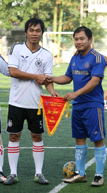 Giải bóng đá mini “Bidiphar mừng Xuân Quý Tỵ - 2013”