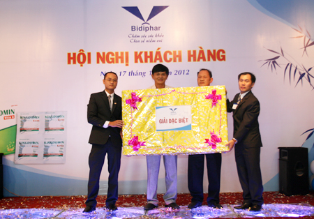 Hội nghị khách hàng Bidiphar khối Điều Trị năm 2012 tại Bình Định