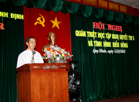 Hội nghị quán triệt học tập Nghị quyết TW5 và tình hình Biển Đông