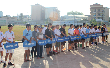 Hội thao bóng đá mini “TUỔI TRẺ TRUYỀN THỐNG – BIDIPHAR CUP” Lần thứ XII – 2012