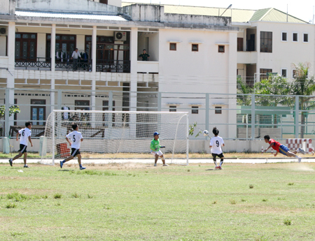 Hội thao bóng đá mini “Tuổi trẻ truyền thống – Bidiphar cup” Lần thứ XII – 2012