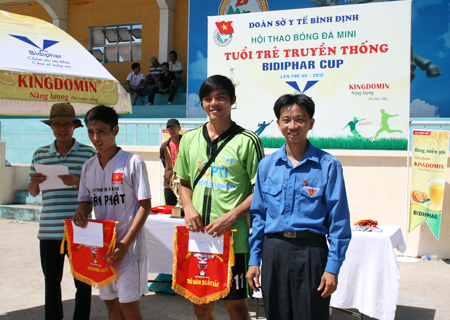 Hội thao bóng đá mini “Tuổi trẻ truyền thống – Bidiphar cup” Lần thứ XII – 2012