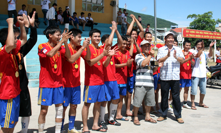 Hội thao bóng đá mini “Tuổi trẻ truyền thống – Bidiphar cup” Lần thứ XII – 2012