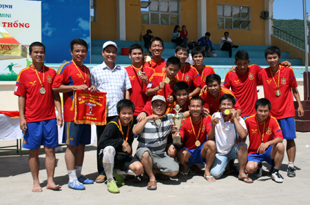 Hội thao bóng đá mini “Tuổi trẻ truyền thống – Bidiphar cup” Lần thứ XII – 2012