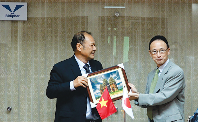 Lãnh đạo tập đoàn Kyorin tới thăm và làm việc tại Bidiphar