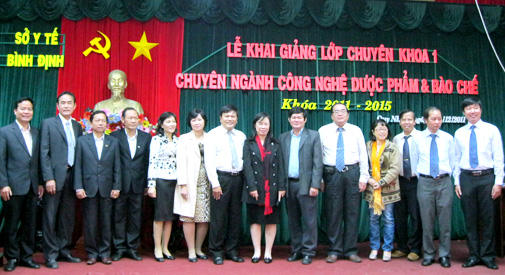 Lễ khai giảng lớp Chuyên Khoa I tại công ty Bidiphar