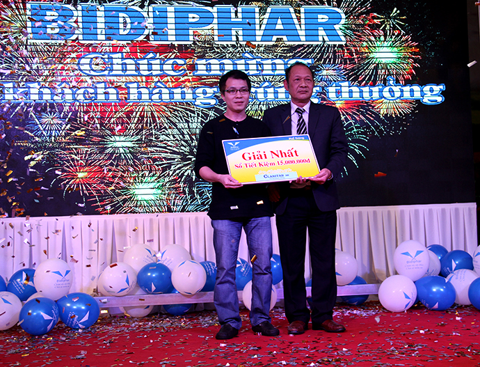 Lễ quay số mở thưởng và du lịch nghỉ dưỡng cho khách hàng khối OTC khu vực Bình Định