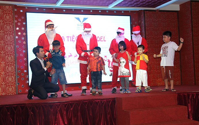 Lễ quay số mở thưởng và du lịch nghỉ dưỡng cho khách hàng khối OTC khu vực Bình Định