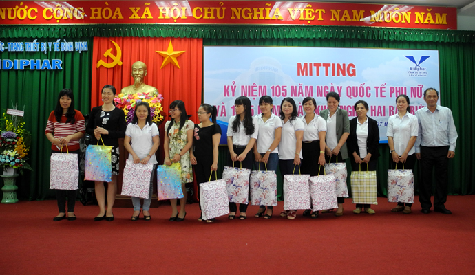 Mitting kỷ niệm 105 năm ngày Quốc tế phụ nữ và 1975 năm ngày khởi nghĩa hai bà Trưng