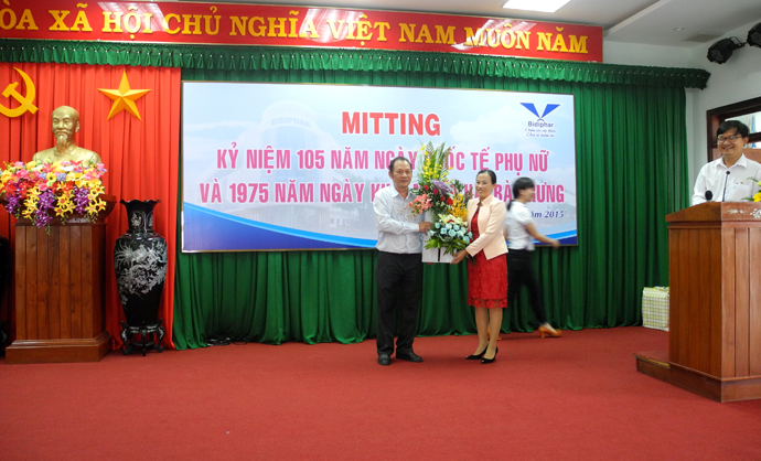 Mitting kỷ niệm 105 năm ngày Quốc tế phụ nữ và 1975 năm ngày khởi nghĩa hai bà Trưng