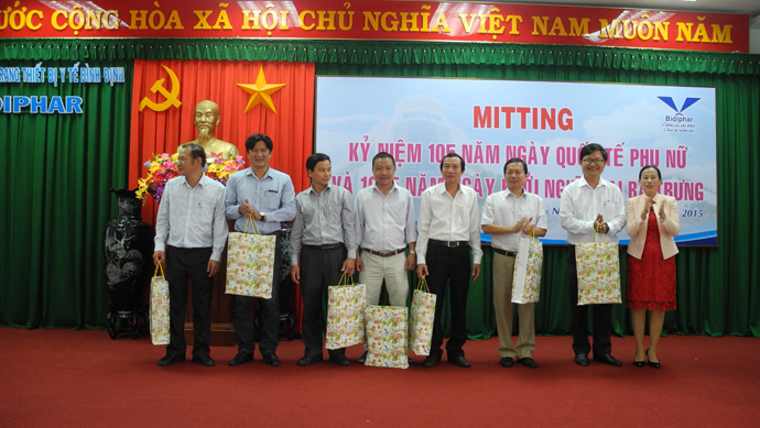 Mitting kỷ niệm 105 năm ngày Quốc tế phụ nữ và 1975 năm ngày khởi nghĩa hai bà Trưng