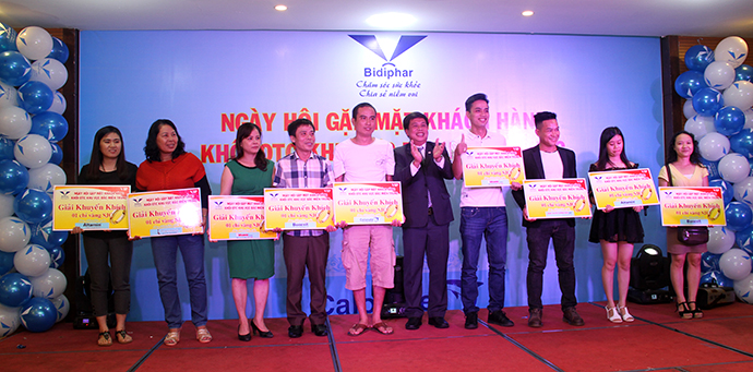 Ngày hội gặp mặt khách hàng khối OTC khu vực Bắc Miền Trung