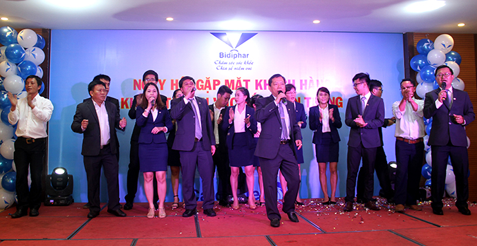 Ngày hội gặp mặt khách hàng khối OTC khu vực Bắc Miền Trung