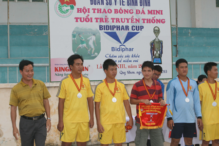 Nhãn hàng Kingdomin đồng hành cùng giải bóng đá “TUỔI TRẺ TRUYỀN THỐNG – BIDIPHAR CUP” Lần thứ XIII - 2013
