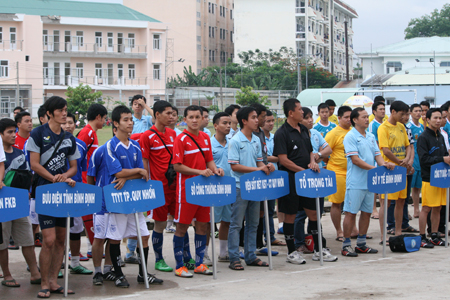 Nhãn hàng Kingdomin đồng hành cùng giải bóng đá “TUỔI TRẺ TRUYỀN THỐNG – BIDIPHAR CUP” Lần thứ XIII - 2013