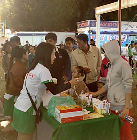 Nhãn hàng Kingdomin tại hội chợ “Hàng Việt nam chất lượng cao” Tổ chức tại Tỉnh Đăk Lăk