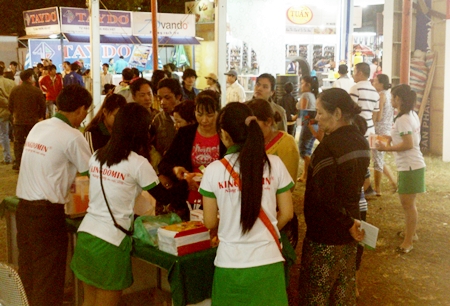 Nhãn hàng Kingdomin tại hội chợ “Hàng Việt nam chất lượng cao” Tổ chức tại Tỉnh Đăk Lăk