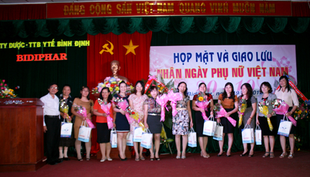 Tổ chức Kỷ niệm ngày Phụ nữ Việt Nam 20/10