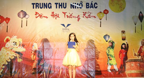 Vui tết trung thu cùng các cháu thiếu nhi là con Cán bộ công nhân viên công ty Bidiphar.