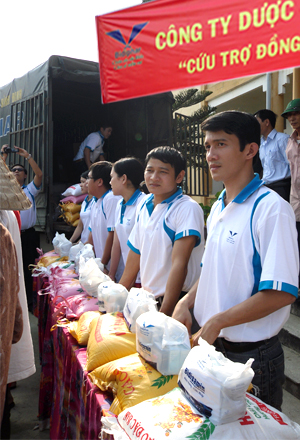 Bidiphar cứu trợ cho đồng bào vùng bão lũ tỉnh Hà Tĩnh.