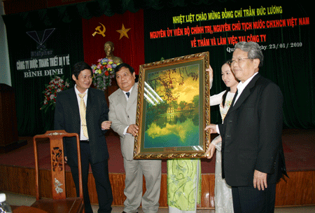 Nguyên Chủ tịch nước Trần Đức Lương Thăm và làm việc tại Bidiphar