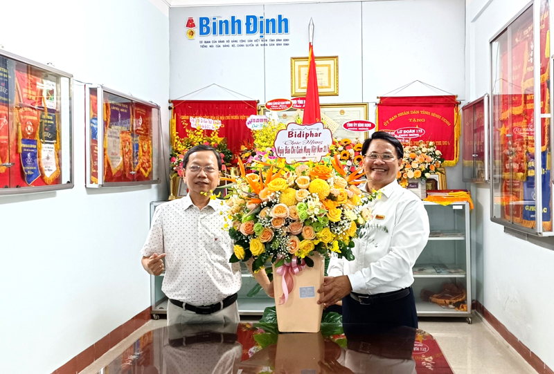 BIDIPHAR – DƯỢC BÌNH ĐỊNH CHÚC MỪNG NGÀY BÁO CHÍ CÁCH MẠNG VIỆT NAM