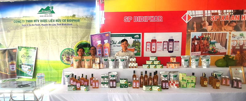 “ĐẶC SẢN DƯỢC LIỆU HỮU CƠ” HÚT KHÁCH TẠI LỄ HỘI DU LỊCH HÈ HUYỆN AN LÃO NĂM 2023